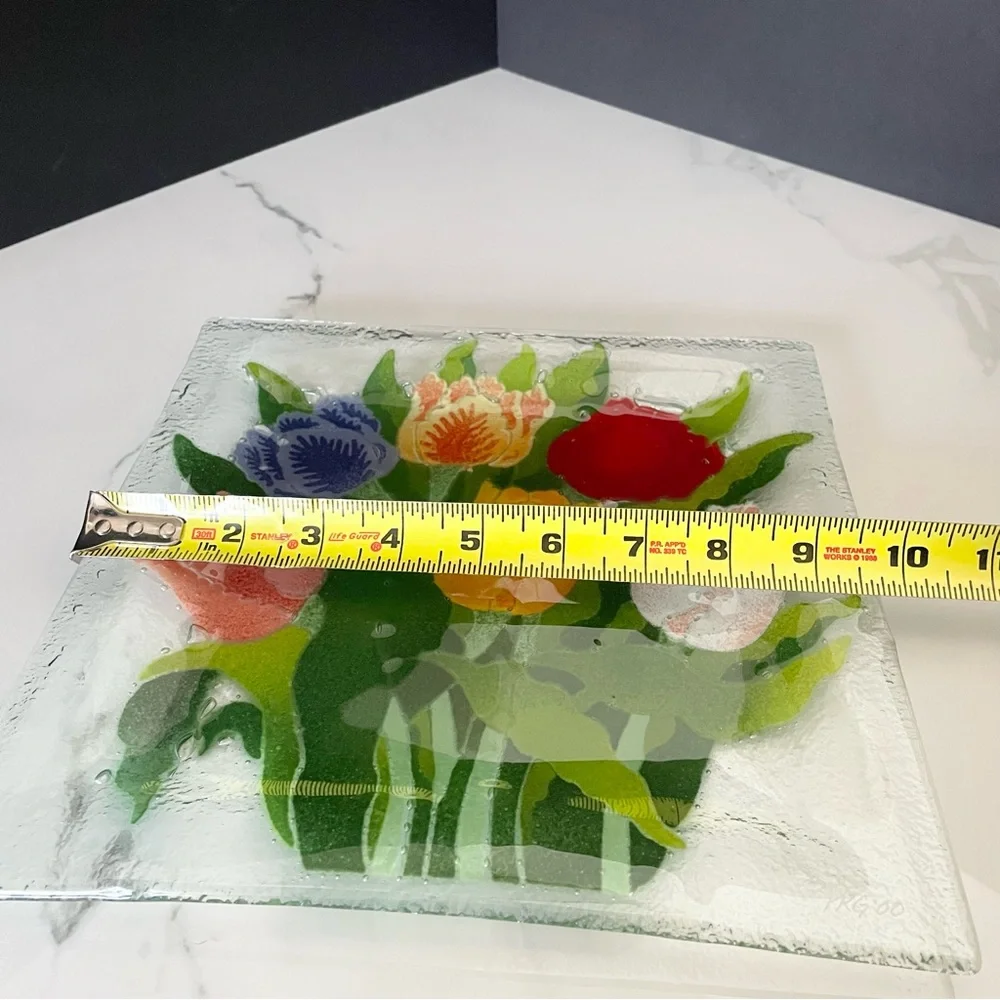 Tulip Plate by Peggy Karr